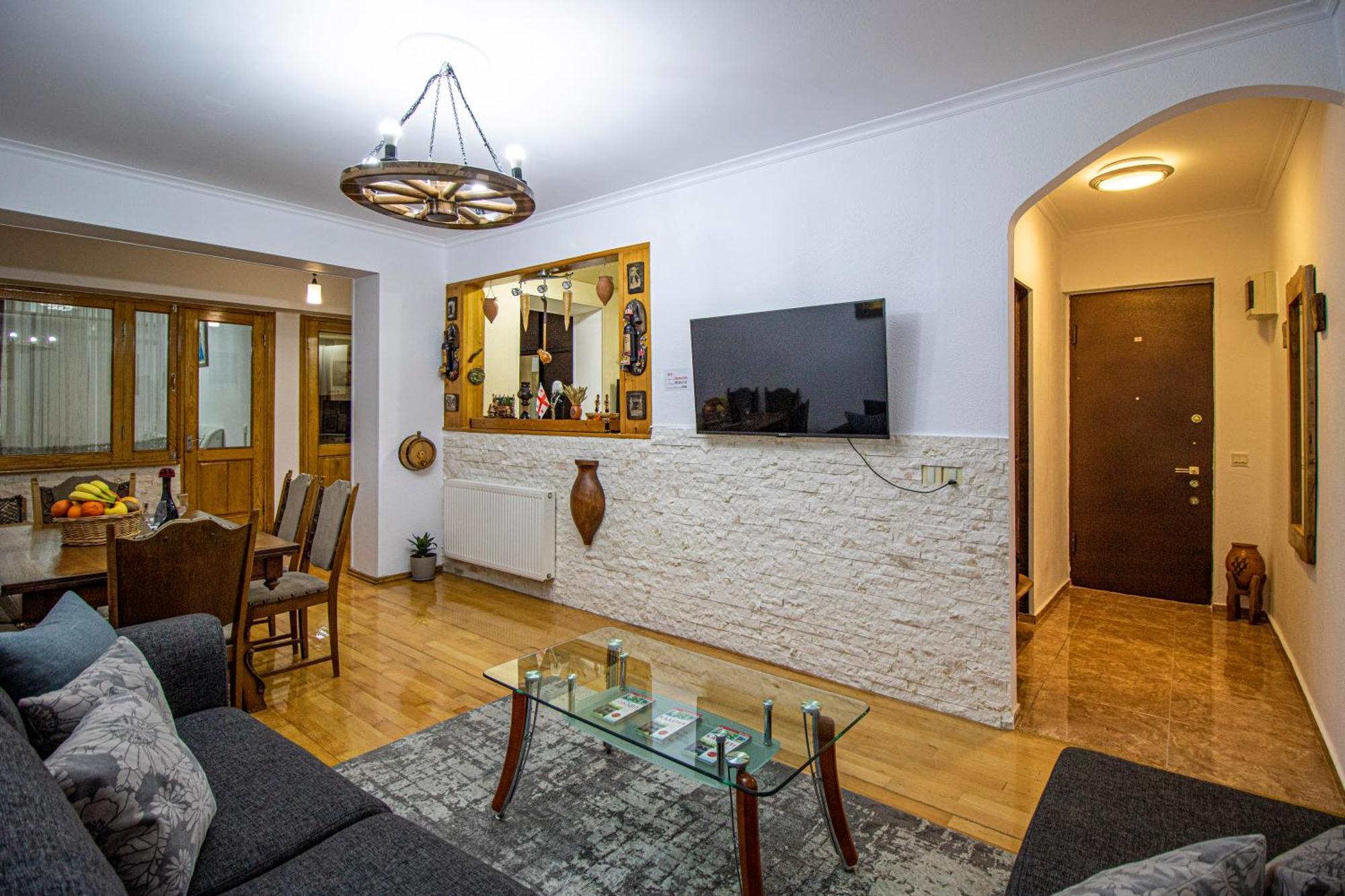 Cozy Apartment on Kostava Tbilisi Zewnętrze zdjęcie