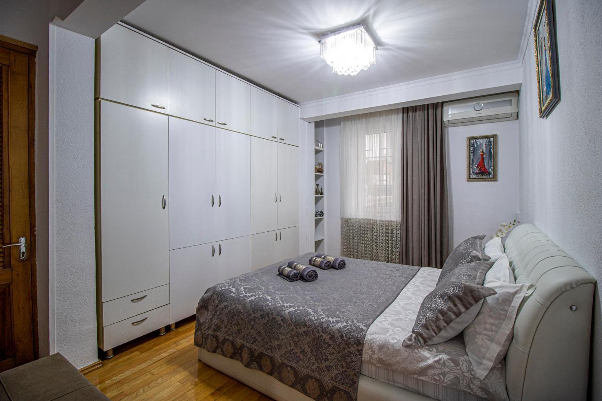 Cozy Apartment on Kostava Tbilisi Zewnętrze zdjęcie