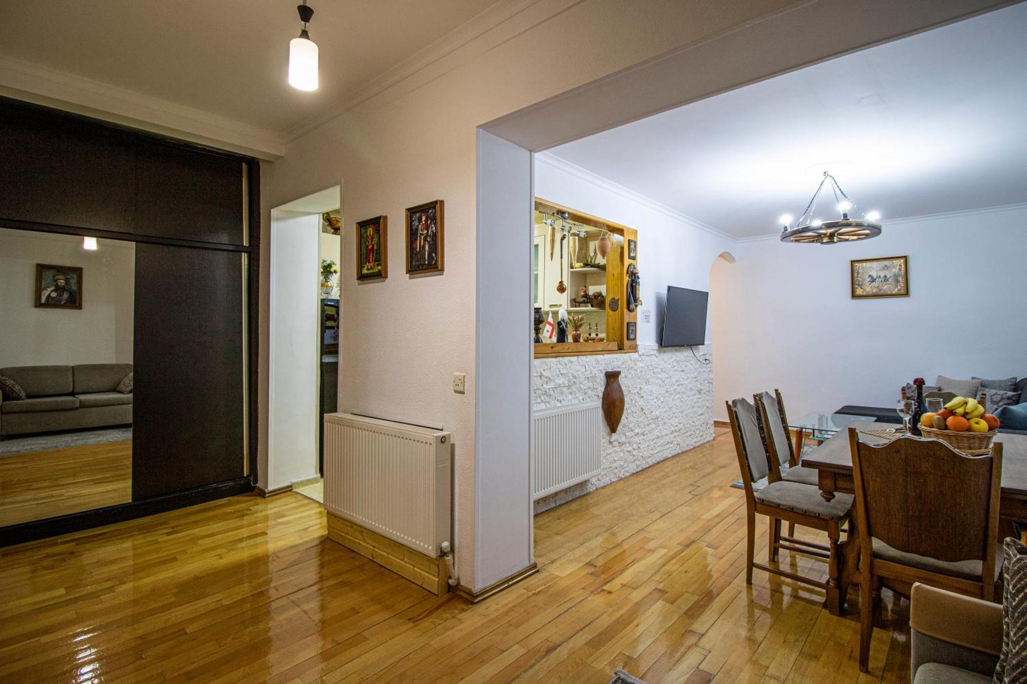 Cozy Apartment on Kostava Tbilisi Zewnętrze zdjęcie