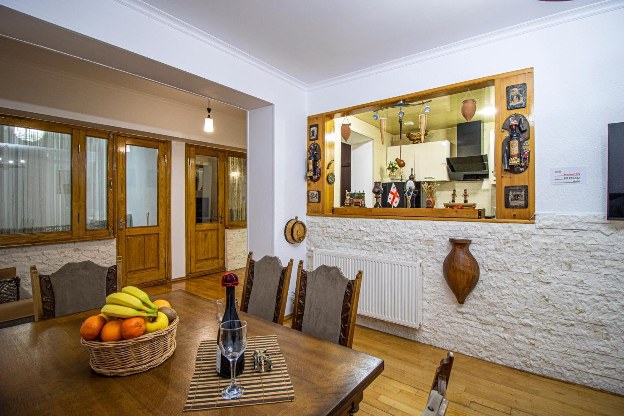 Cozy Apartment on Kostava Tbilisi Zewnętrze zdjęcie