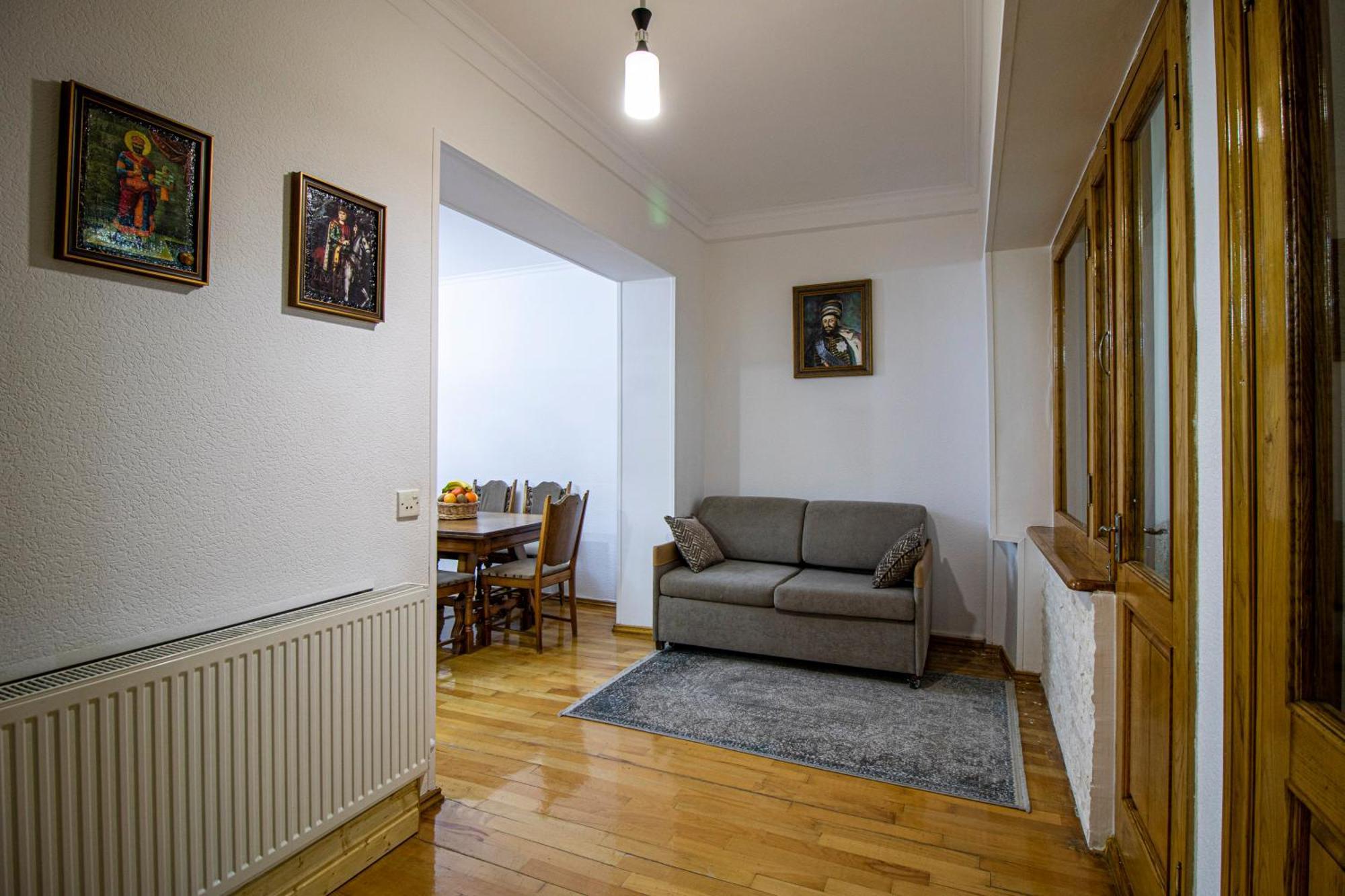 Cozy Apartment on Kostava Tbilisi Zewnętrze zdjęcie